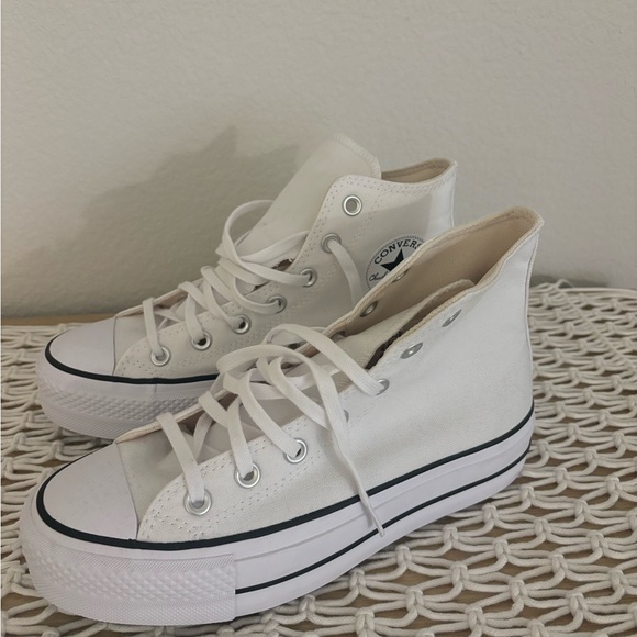 Chuck Taylor Converse All Star Lift Platform Hightops - Picture 2 of 7